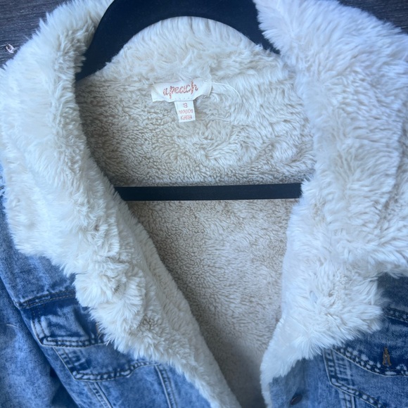 A.Peach Oversized Retro Denim Jacket Extremely Soft Faux Fur Lining - Picture 4 of 12